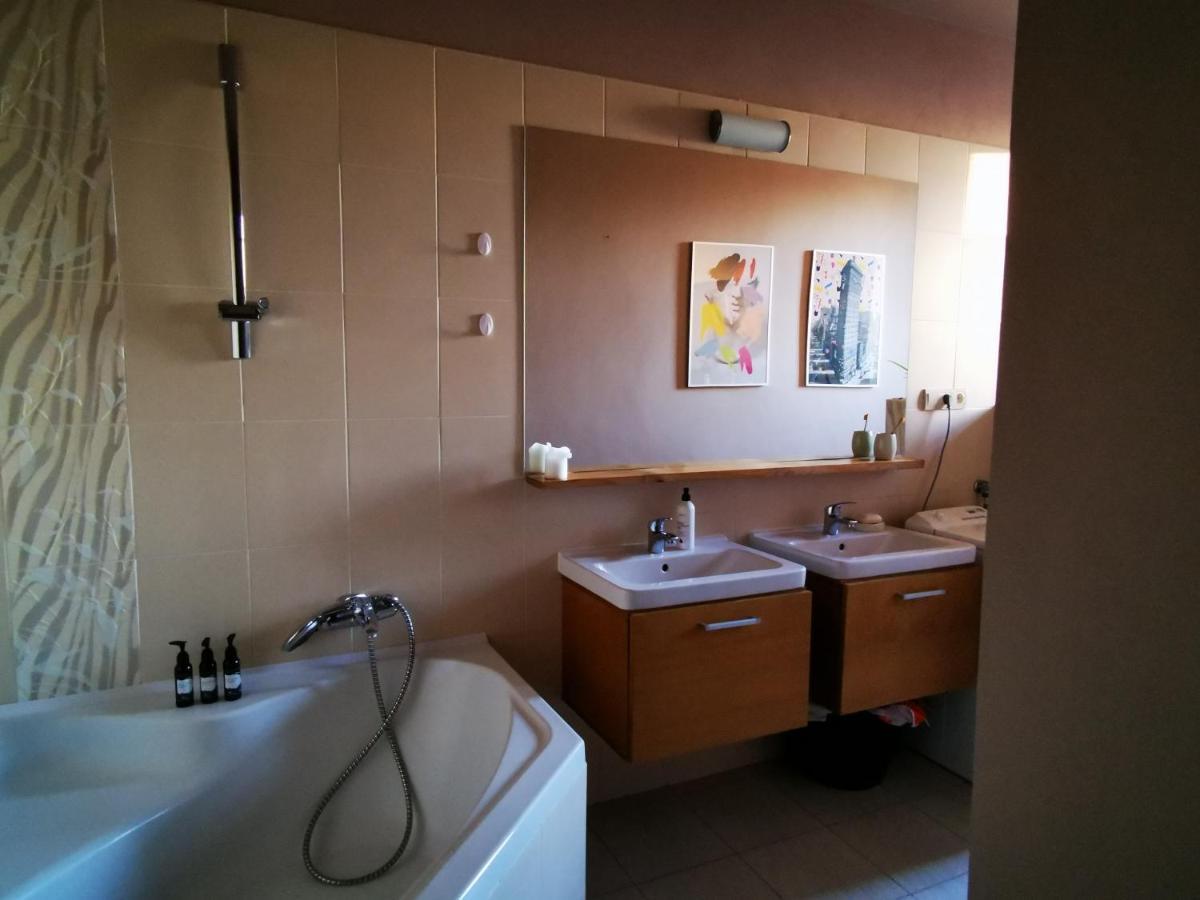 Falcon Apartment Trnava Extérieur photo